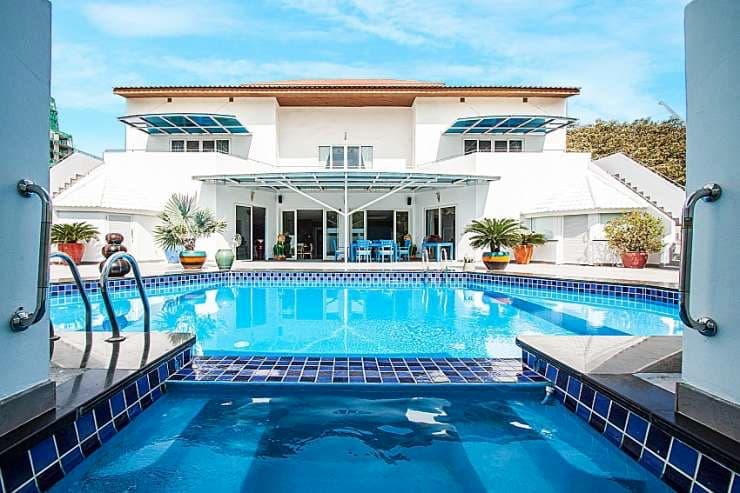 Five Best Locations Luxury Villas for a Bachelor Party in Thailand