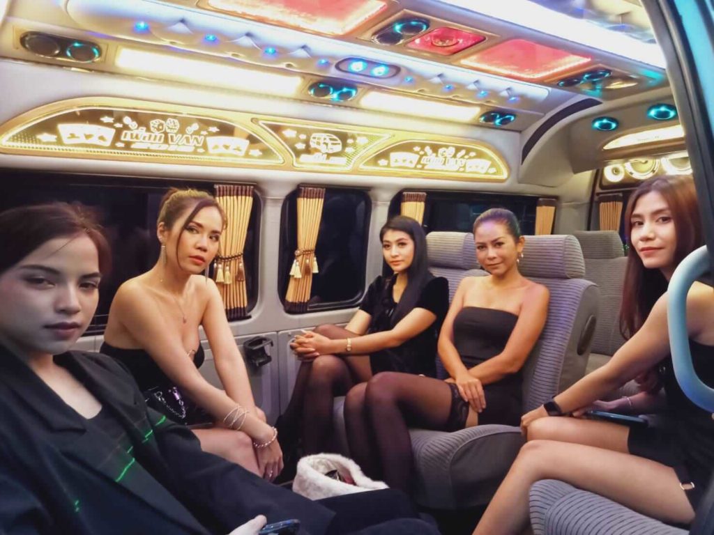 sexy girls limousine